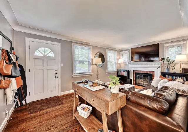 Homes for sale in Fort Thomas, KY | 1831 N Fort Thomas Ave, Fort Thomas, KY 41075 | MLS# 644490