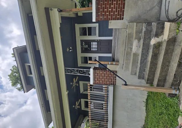 Homes for sale in Dayton, KY | 612 Brooklyn Ave, Dayton, KY 41074 | MLS# 644559