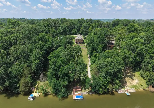 Homes for sale in Owenton, KY | 649 650 Lakeshore Dr, Owenton, KY 40359 | MLS# 644502