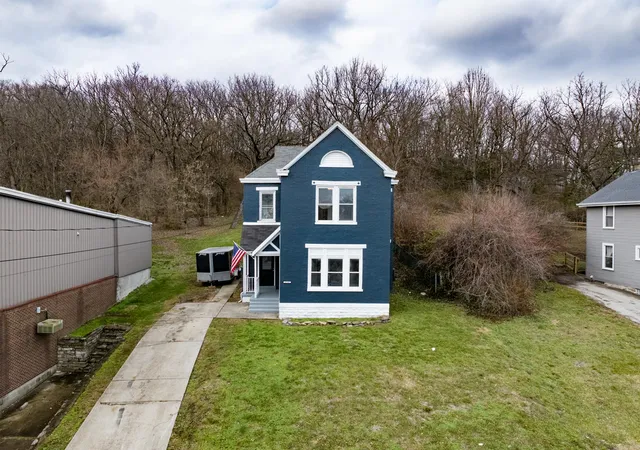 Photo 1 of Single family home for sale at 2750 Madison Ave, Covington, KY 41015 | MLS# 644560 | Listing updated on 2026-09-09