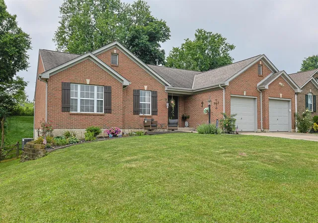 Homes for sale in Independence, KY | 2041 Flintwood Ct, Independence, KY 41051 | MLS# 644503