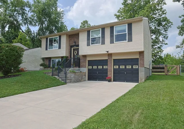 Homes for sale in Erlanger, KY | 3455 Ridgewood Dr, Erlanger, KY 41018 | MLS# 644501