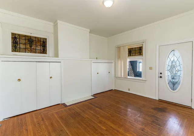Photo 1 of Single family home for sale at 326 W 11th St, Newport, KY 41071 | MLS# 646156 | Listing updated on 2026-09-10