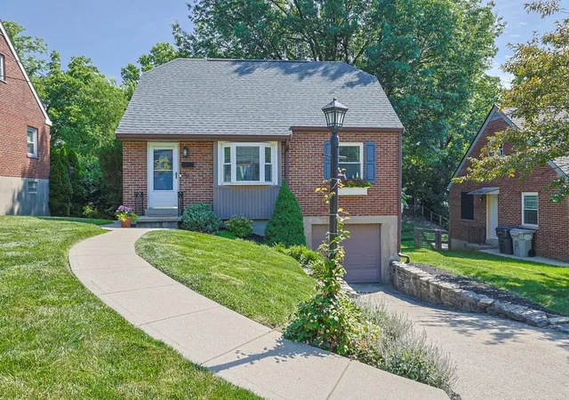 1st image of 30 E Lakeside Ave, Lakeside Park, KY 41017 | MLS# 644576