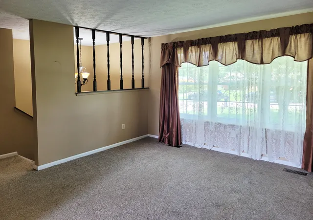 Homes for sale in Burlington, KY | 6451 Westland Dr, Burlington, KY 41005 | MLS# 644539