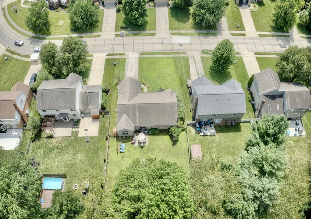 Homes for sale in Florence, KY | 8436 Woodcreek Dr, Florence, KY 41042 | MLS# 644555