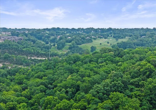 Homes for sale in Southgate, KY | 44 Woodland Hills Drive, Southgate, KY 41071 | Houzeo
