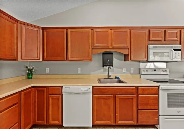 Homes for sale in Southgate, KY | 54 Woodland Hills Dr #6, Southgate, KY 41071 | MLS# 644542