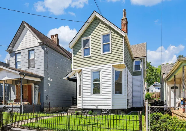 Homes for sale in Covington, KY | 2413 Herman St, Covington, KY 41014 | MLS# 644558