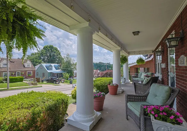 Homes for sale in Fort Thomas, KY | 1131 Highland Ave, Fort Thomas, KY 41075 | MLS# 644564