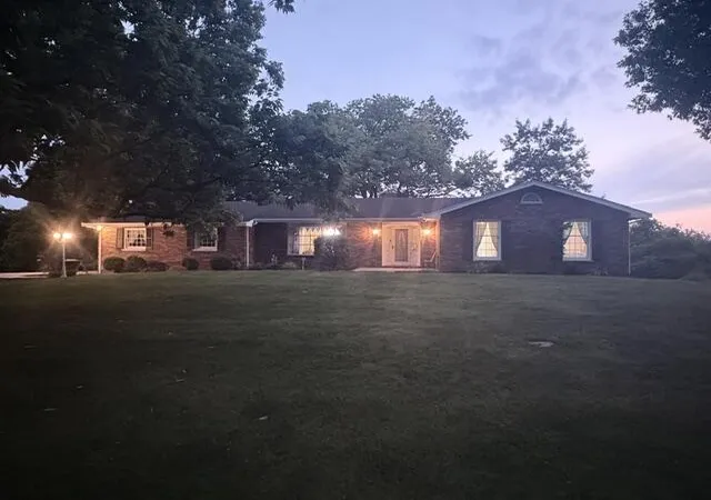 Photo 3 of Single family home for sale at 6862 Autumn Ln, Newport, KY 41076 | MLS# 644586 | Listing updated on 2026-09-17