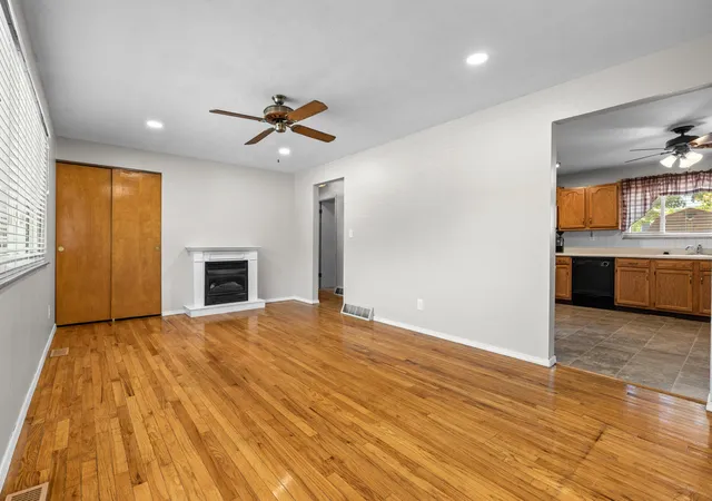 4th image of 23 Red Bud Ln, Alexandria, KY 41001 | MLS# 644668