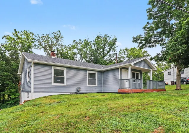 Homes for sale in Florence, KY | 960 Ridgeview Dr, Florence, KY 41042 | MLS# 644612