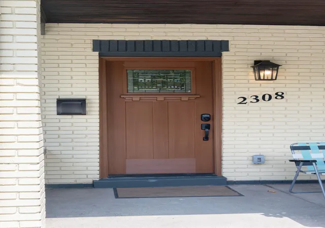 3rd image of 2308 Greenup St, Covington, KY 41014 | MLS# 645082