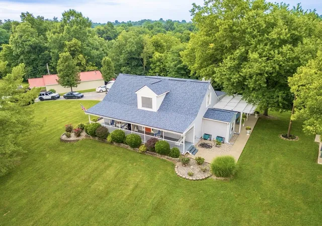 Homes for sale in Warsaw, KY | 680 Timberline Rd, Warsaw, KY 41095 | MLS# 644622