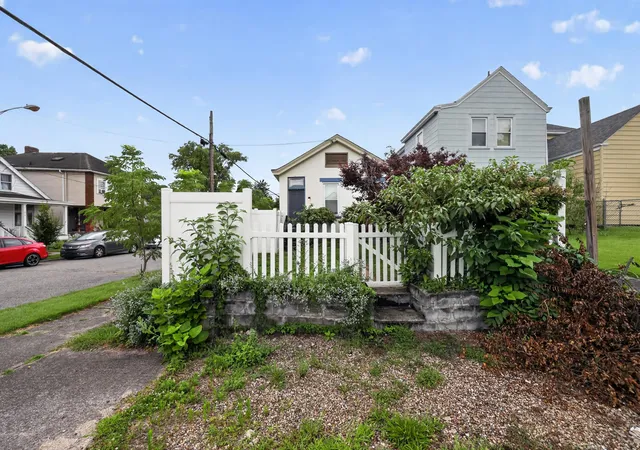 1st image of 3226 Mabel Ave, Latonia, KY 41015 | MLS# 644711