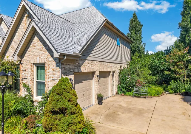 Photo 3 of Sale Pending at 10642 Aspen Pl, Union, KY 41091 | MLS# 644655 | Listing updated on 2026-08-17