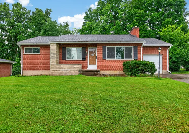 Homes for sale in Florence, KY | 7728 Hollywood Dr, Florence, KY 41042 | MLS# 644645