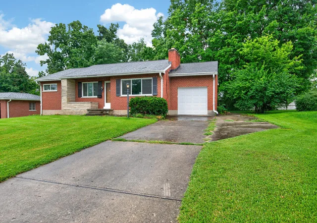 Homes for sale in Florence, KY | 7728 Hollywood Dr, Florence, KY 41042 | MLS# 644645