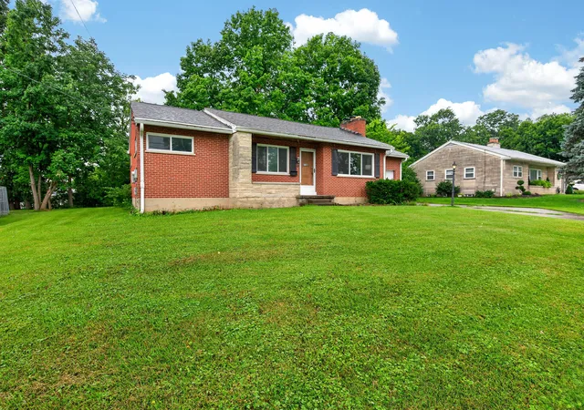 Homes for sale in Florence, KY | 7728 Hollywood Dr, Florence, KY 41042 | MLS# 644645