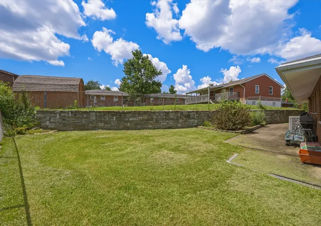 3rd image of 517 Timberlake Ave, Erlanger, KY 41018 | MLS# 644635