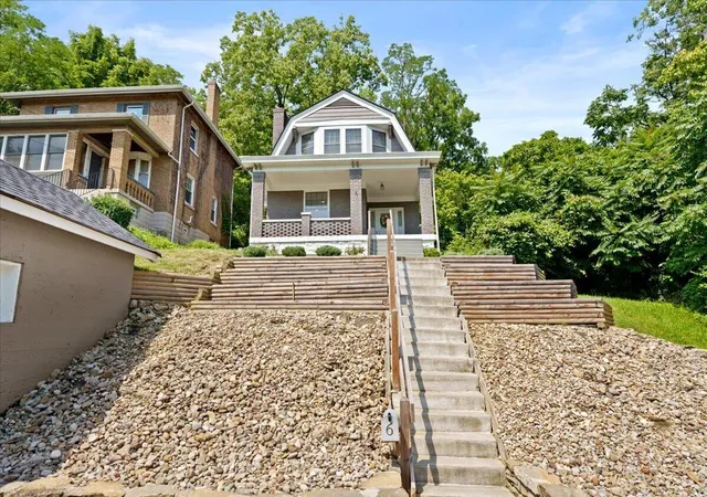 Photo 3 of Single family home for sale at 6 Summer Hl Ave, Newport, KY 41071 | MLS# 644955 | Listing updated on 2026-09-13