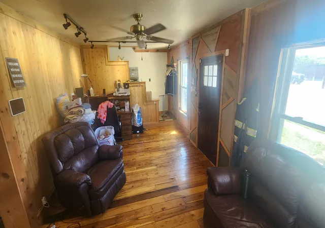 Photo 3 of Single family home for sale at 472 Buckner St, Elsmere, KY 41018 | MLS# 644661 | Listing updated on 2026-08-04
