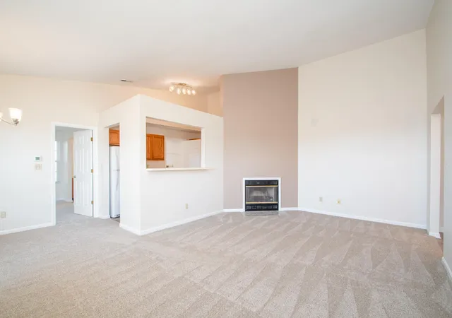 Photo 3 of Sale Pending at 32 Highland Meadows Cir #11, Highland Heights, KY 41076 | MLS# 644652 | Listing updated on 2026-09-04