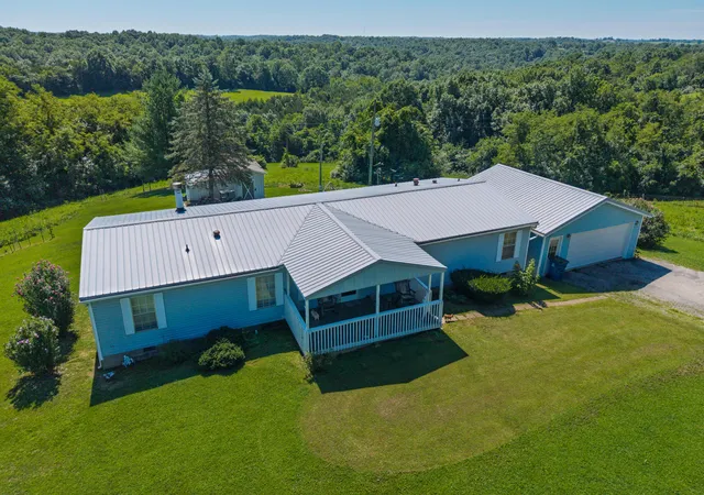 Photo 4 of Single family home for sale at 4070 Heekin Lawrenceville Rd, Williamstown, KY 41097 | MLS# 644851 | Listing updated on 2026-07-21