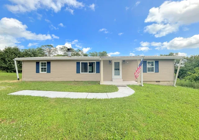 Photo 1 of Single family home for sale at 390 Lynn Ln, Falmouth, KY 41040 | MLS# 644676 | Listing updated on 2026-08-20