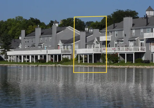 Photo 3 of Sale Pending at 822 Horseshoe Ln, Florence, KY 41042 | MLS# 644753 | Listing updated on 2026-08-31