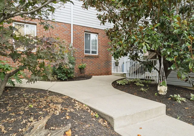 Photo 3 of Condo for sale at 14 Carriage House Dr, Fort Thomas, KY 41075 | MLS# 644809 | Listing updated on 2026-09-11