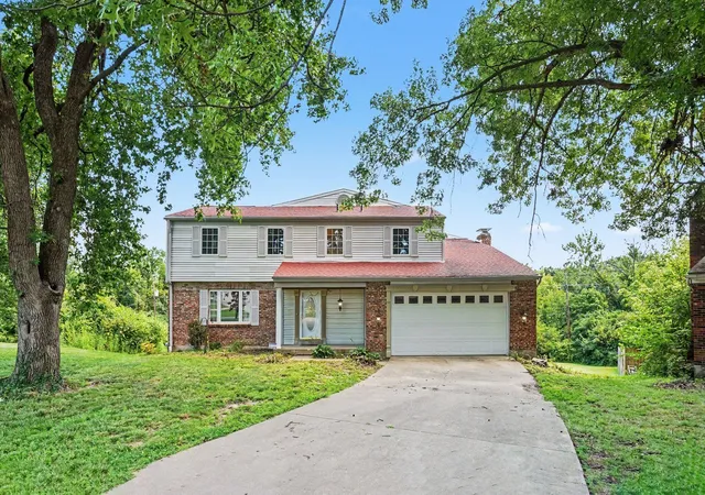 1st image of 2820 University Cir, Crestview Hills, KY 41017 | MLS# 644756