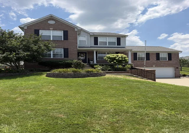 1st image of 2011 Falling Water Ln, Hebron, KY 41048 | MLS# 644760