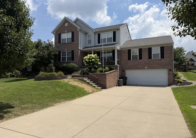 31st image of 2011 Falling Water Ln, Hebron, KY 41048 | MLS# 644760