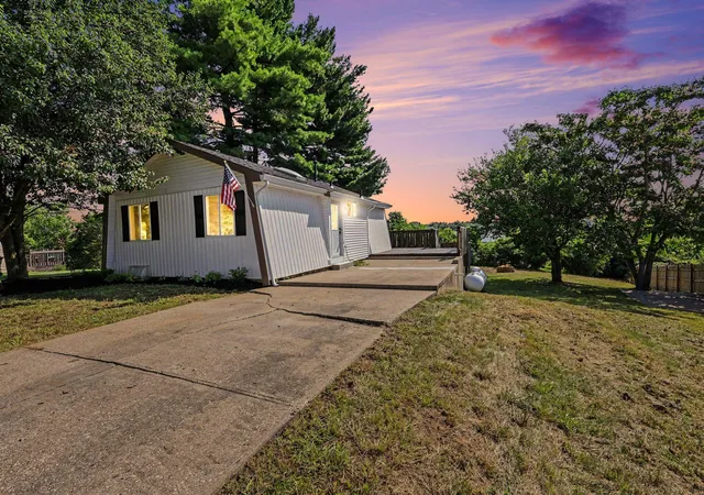 Photo 1 of Single family home for sale at 950 Reeves Rd, Dry Ridge, KY 41035 | MLS# 644806 | Listing updated on 2026-09-10