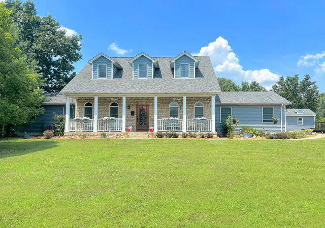 1st image of 318 Lauren Ln, Alexandria, KY 41001 | MLS# 644802