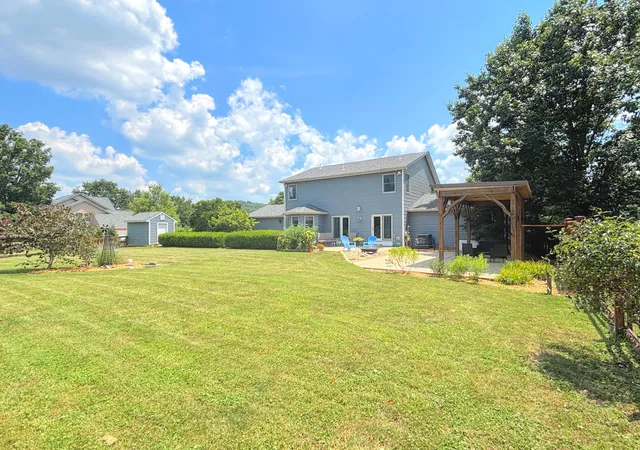 3rd image of 318 Lauren Ln, Alexandria, KY 41001 | MLS# 644802