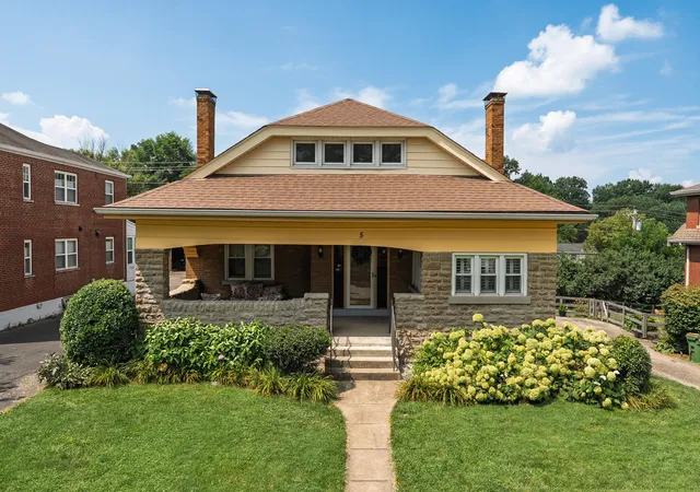 Photo 1 of Multi family home for sale at 5 Pleasant Ridge Ave, Fort Mitchell, KY 41017 | MLS# 644961 | Listing updated on 2026-09-08