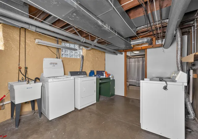 Listing Photo 2 - Condo for sale in building located at 5 Pleasant Ridge Ave, Fort Mitchell, KY 41017