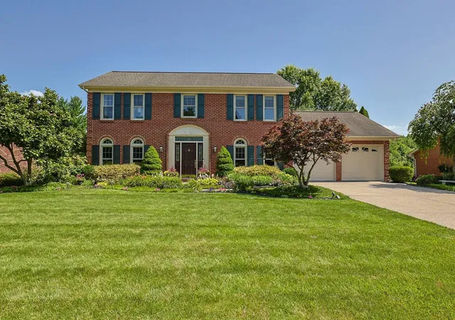 Photo 1 of Sale Pending at 2475 Kremers Ln, Ft Mitchell, KY 41017 | MLS# 644858 | Listing updated on 2026-08-05