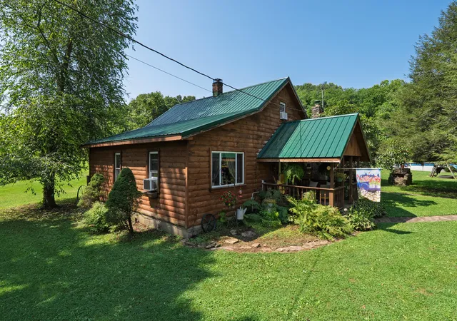 Photo 1 of Sale Pending at 2780 Dry Crk Rd, Sparta, KY 41086 | MLS# 644973 | Listing updated on 2026-07-30