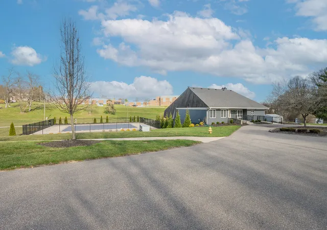 2nd image of 4245 Briarwood Dr, Independence, KY 41051
