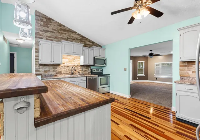 5th image of 5414 Stone Hill Dr, Latonia, KY 41015 | MLS# 644923