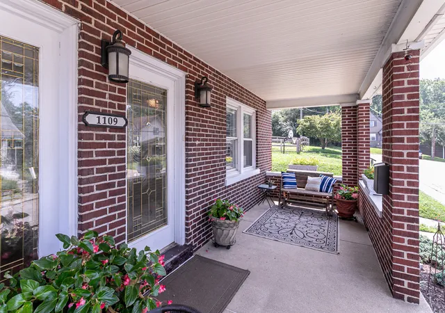 Photo 3 of Single family home for sale at 1109 Dayton Ave, Dayton, KY 41074 | MLS# 644978 | Listing updated on 2026-09-27