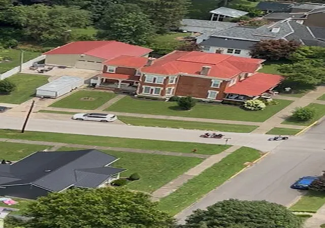 Photo 3 of Single family home for sale at 401 E 4th Street, Augusta, KY 41002 | MLS# 644977 | Listing updated on 2026-07-23