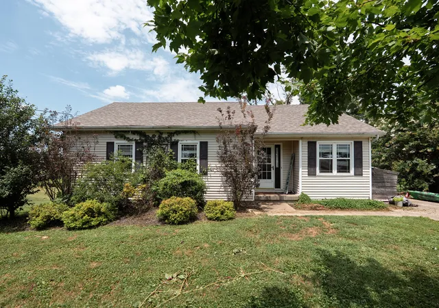 Photo 1 of Sale Pending at 1875 Barnes Rd, Williamstown, KY 41097 | MLS# 645055 | Listing updated on 2026-08-04
