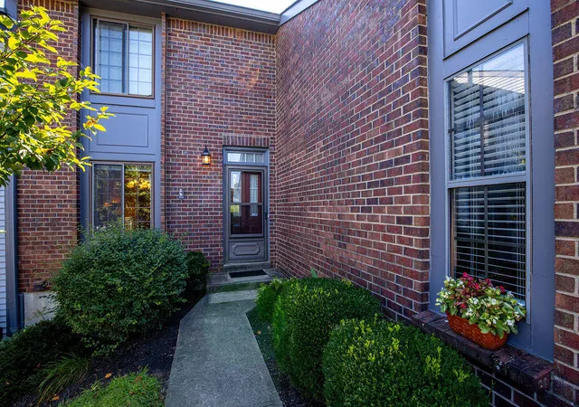 1st image of 222 Shaker Heights Ln, Crestview Hills, KY 41017 | MLS# 645461
