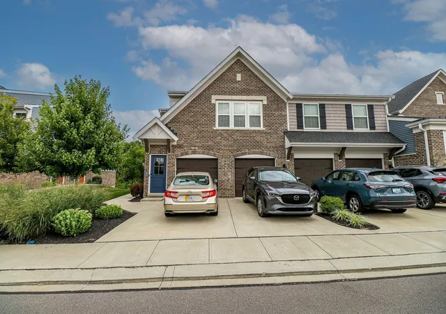 Photo 29 of Sale Pending at 690 Daphne Way, Crescent Springs, KY 41017 | MLS# 645079 | Listing updated on 2026-08-30