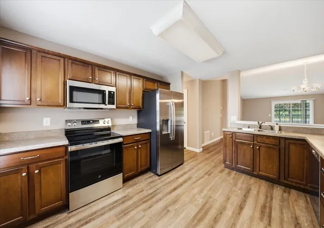 Listing Photo 5 - Condo for sale in building located at 1964 Tanners Cvs Rd, Hebron, KY 41048